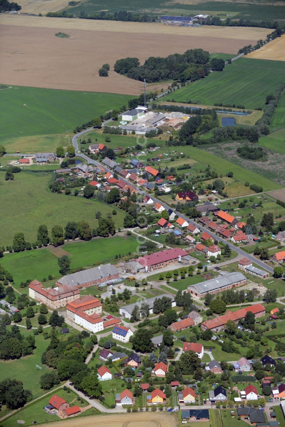 Aerial photograph Faulenrost - Village core in Faulenrost in the state Mecklenburg - Western Pomerania