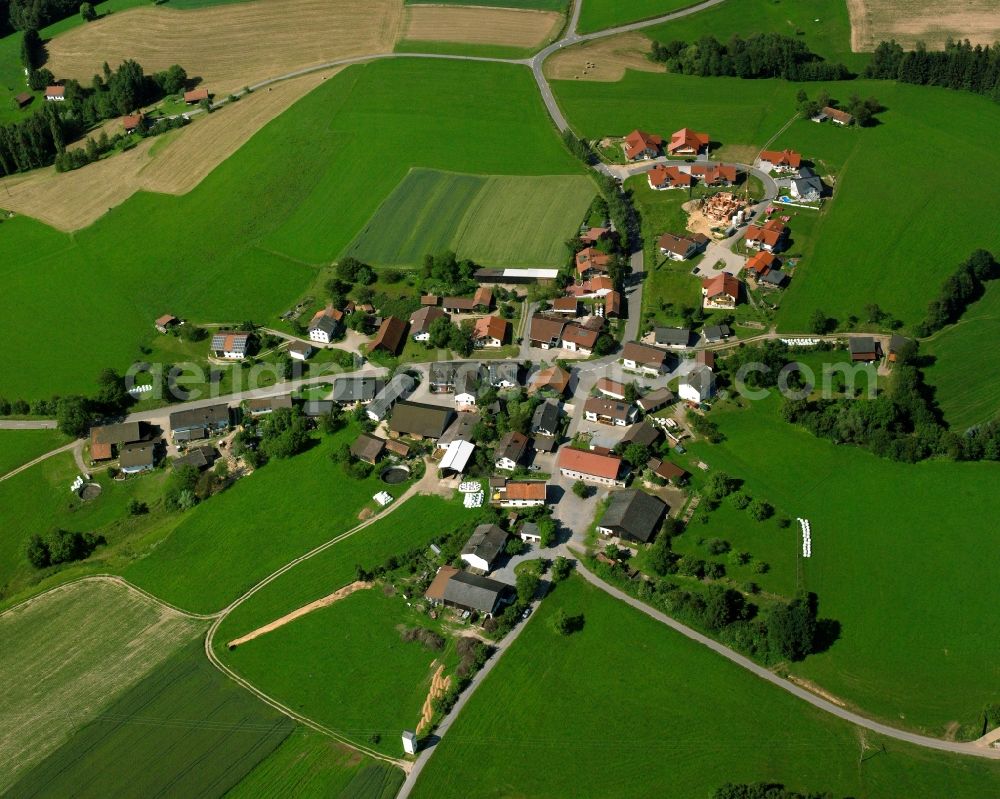 Aerial photograph Albertsried - Agricultural land and field boundaries surround the settlement area of the village in Albertsried in the state Bavaria, Germany