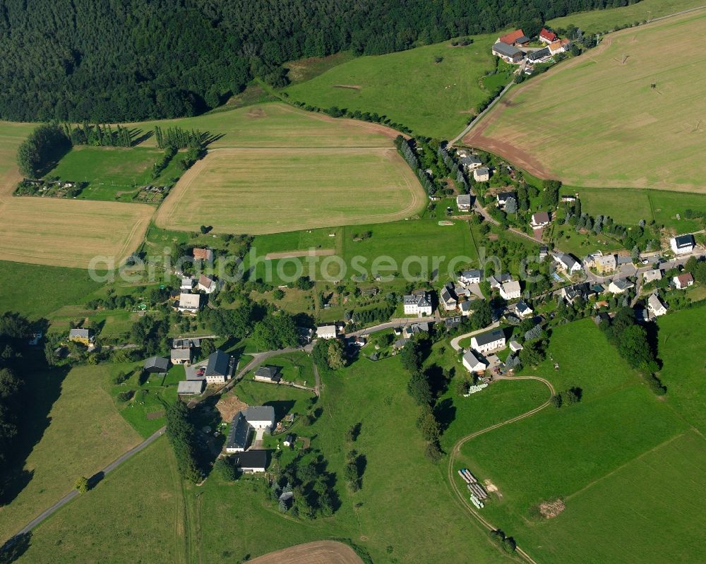 Aerial photograph Altenhain - Agricultural land and field boundaries surround the settlement area of the village in Altenhain in the state Saxony, Germany