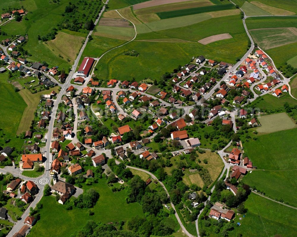 Aerial photograph Altersberg - Agricultural land and field boundaries surround the settlement area of the village in Altersberg in the state Baden-Wuerttemberg, Germany