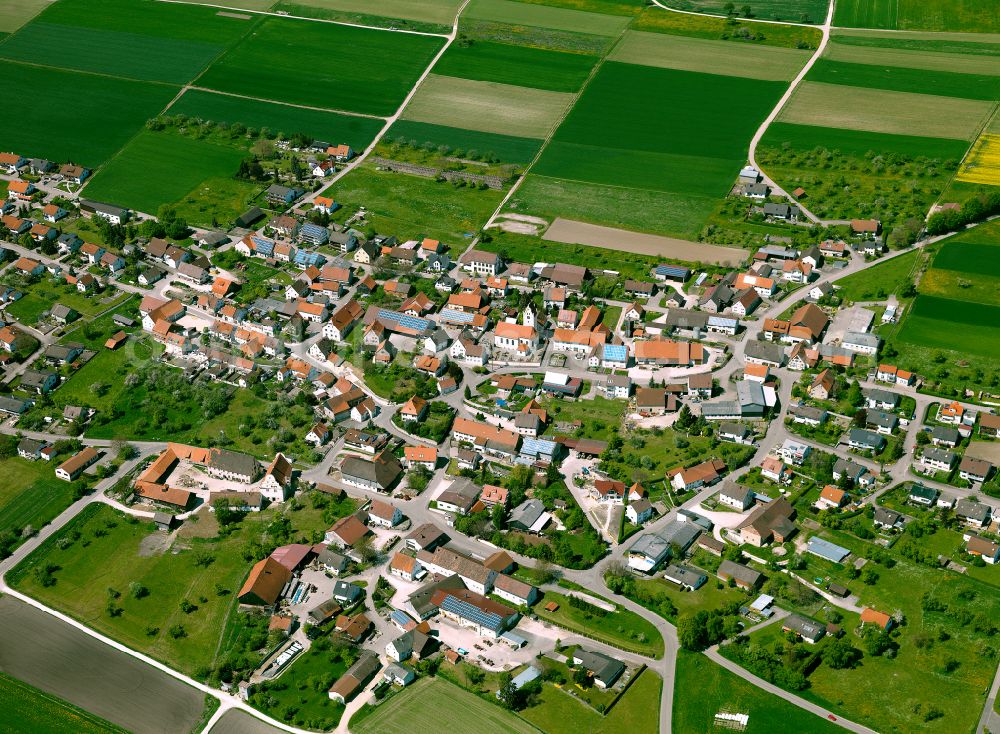 Aerial photograph Altheim - Agricultural land and field boundaries surround the settlement area of the village in Altheim in the state Baden-Wuerttemberg, Germany