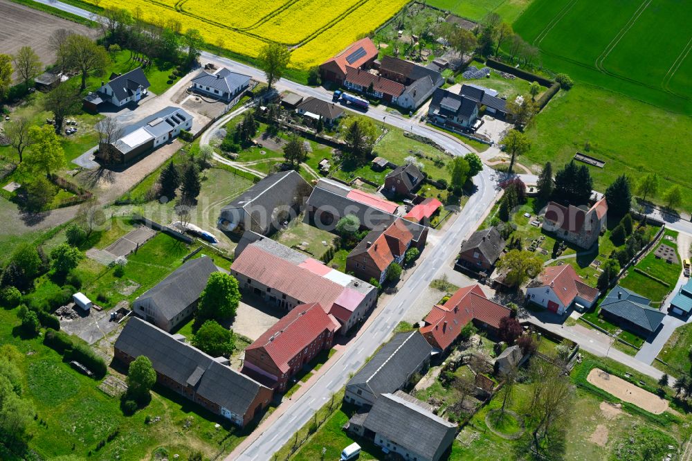 Aerial photograph Benkendorf - Agricultural land and field boundaries surround the settlement area of the village in Benkendorf in the state Saxony-Anhalt, Germany