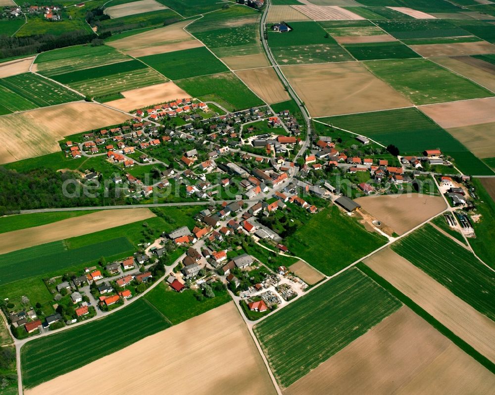 Aerial photograph Böhmenkirch - Agricultural land and field boundaries surround the settlement area of the village in Böhmenkirch in the state Baden-Wuerttemberg, Germany