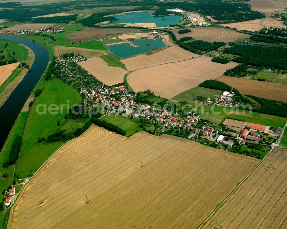 Aerial image Bobersen - Agricultural land and field boundaries surround the settlement area of the village in Bobersen in the state Saxony, Germany