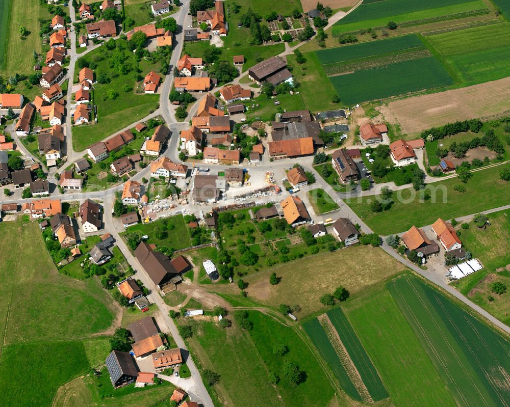 Aerial photograph Breitenberg - Agricultural land and field boundaries surround the settlement area of the village in Breitenberg in the state Baden-Wuerttemberg, Germany