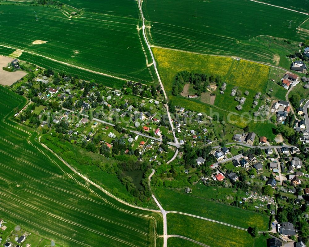 Aerial photograph Chemnitz-Wittgensdorf - Agricultural land and field boundaries surround the settlement area of the village in Chemnitz-Wittgensdorf in the state Saxony, Germany