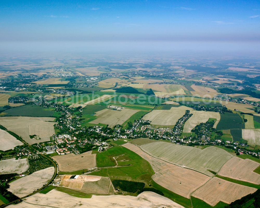 Chemnitz-Wittgensdorf from above - Agricultural land and field boundaries surround the settlement area of the village in Chemnitz-Wittgensdorf in the state Saxony, Germany