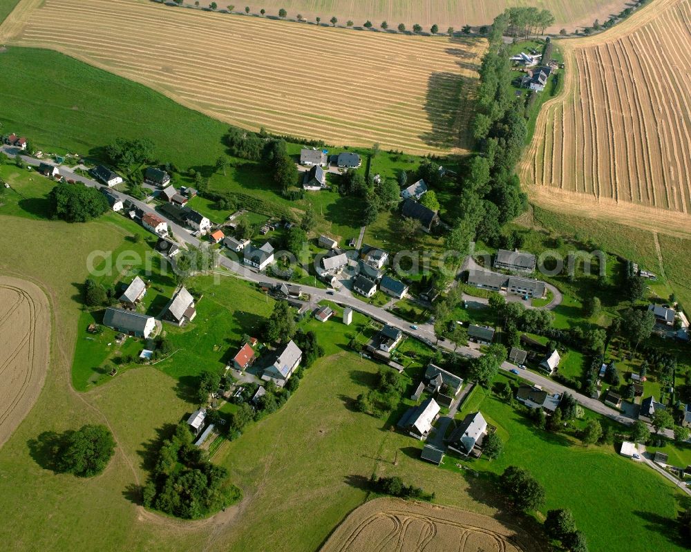 Aerial image Cämmerswalde - Agricultural land and field boundaries surround the settlement area of the village in Cämmerswalde in the state Saxony, Germany