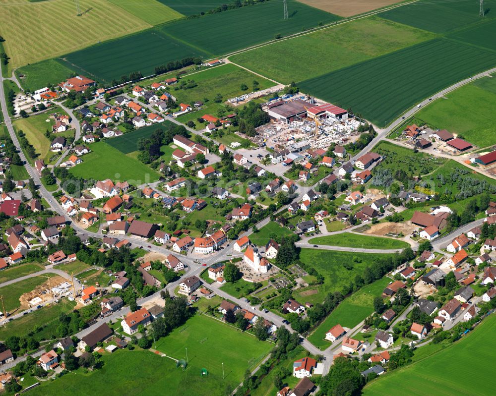 Aerial photograph Dürnau - Agricultural land and field boundaries surround the settlement area of the village in Dürnau in the state Baden-Wuerttemberg, Germany