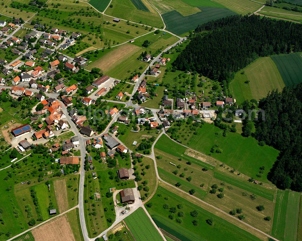 Ebershardt from the bird's eye view: Agricultural land and field boundaries surround the settlement area of the village in Ebershardt in the state Baden-Wuerttemberg, Germany