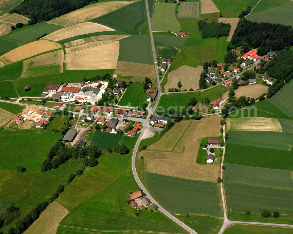 Ehren from the bird's eye view: Agricultural land and field boundaries surround the settlement area of the village in Ehren in the state Bavaria, Germany