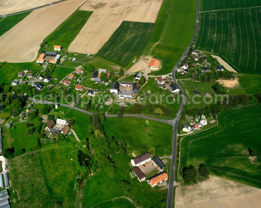 Aerial photograph Frankenau - Agricultural land and field boundaries surround the settlement area of the village in Frankenau in the state Saxony, Germany