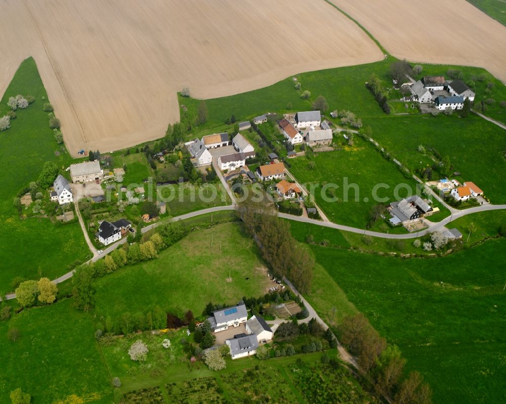 Aerial photograph Frankenau - Agricultural land and field boundaries surround the settlement area of the village in Frankenau in the state Saxony, Germany