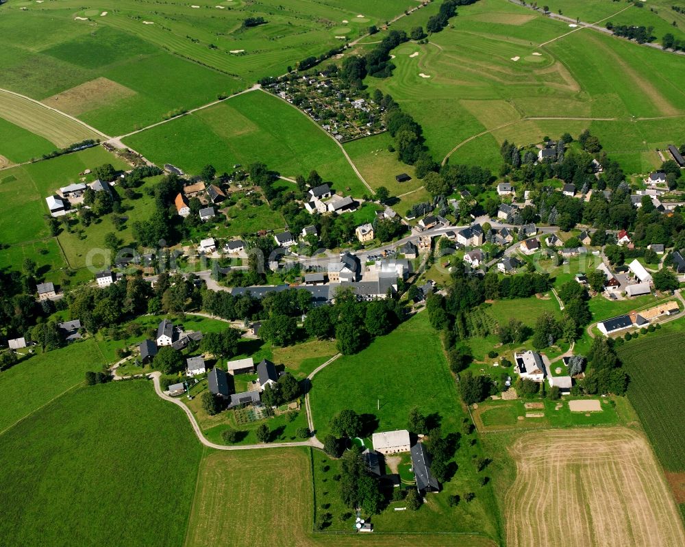 Aerial image Gahlenz - Agricultural land and field boundaries surround the settlement area of the village in Gahlenz in the state Saxony, Germany