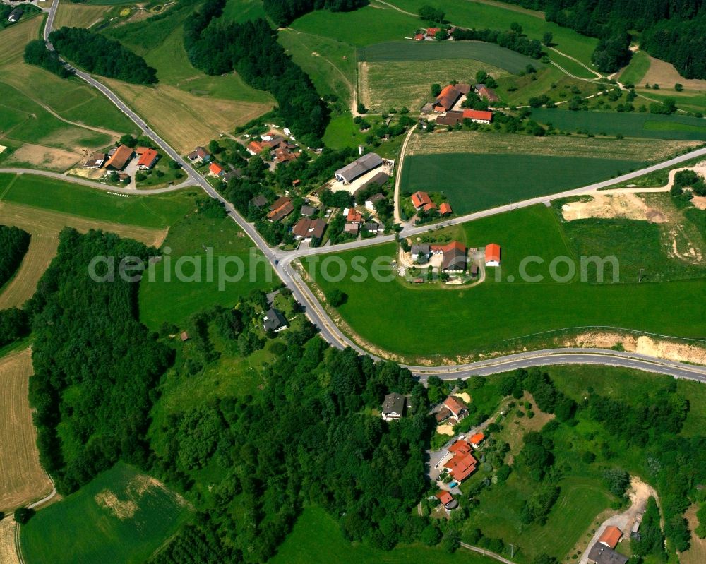 Aerial photograph Gaißing - Agricultural land and field boundaries surround the settlement area of the village in Gaißing in the state Bavaria, Germany