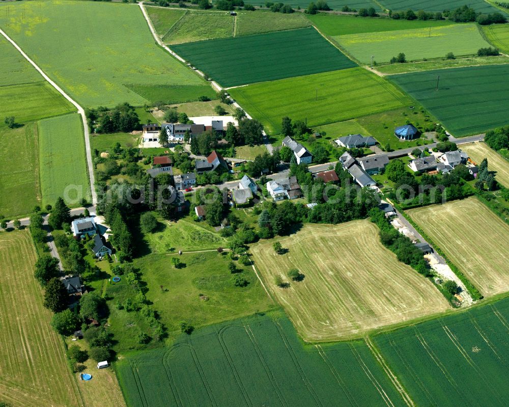 Aerial image Gammelshausen - Agricultural land and field boundaries surround the settlement area of the village in Gammelshausen in the state Rhineland-Palatinate, Germany