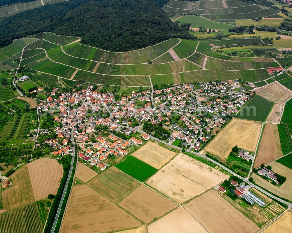 Aerial photograph Gellmersbach - Agricultural land and field boundaries surround the settlement area of the village in Gellmersbach in the state Baden-Wuerttemberg, Germany