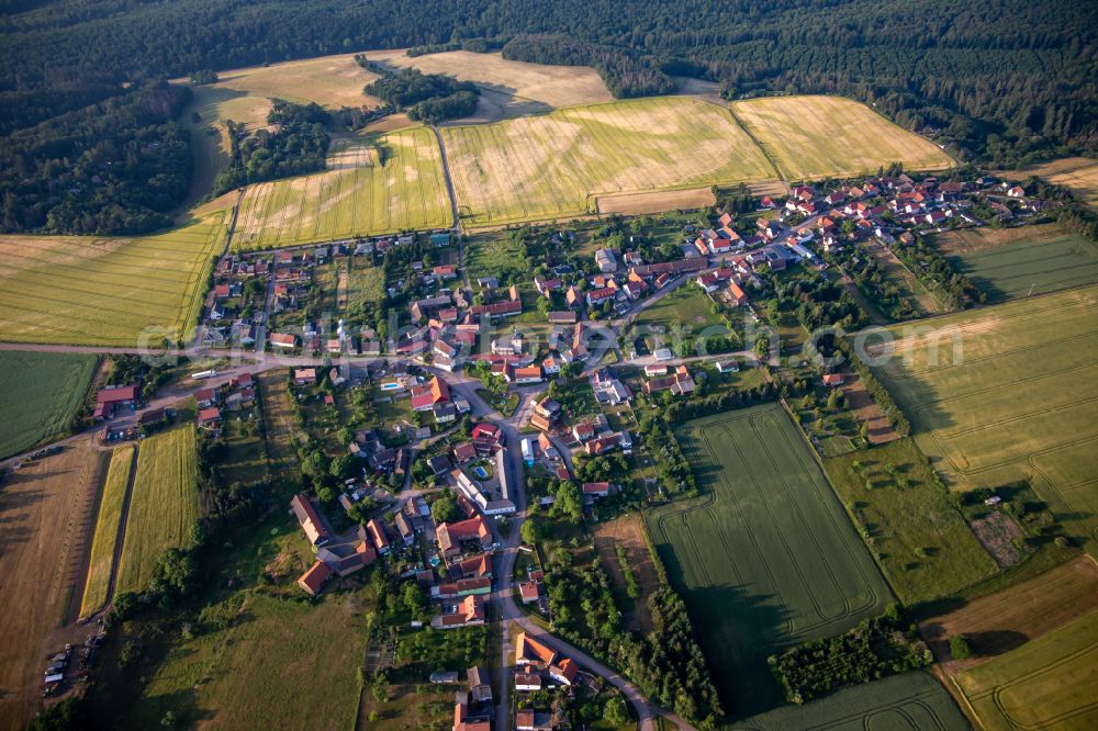 Gorenzen from the bird's eye view: Agricultural land and field boundaries surround the settlement area of the village in Gorenzen in the state Saxony-Anhalt, Germany