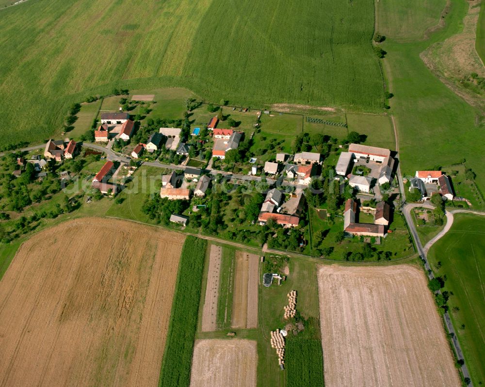 Großfalka from the bird's eye view: Agricultural land and field boundaries surround the settlement area of the village in Großfalka in the state Thuringia, Germany