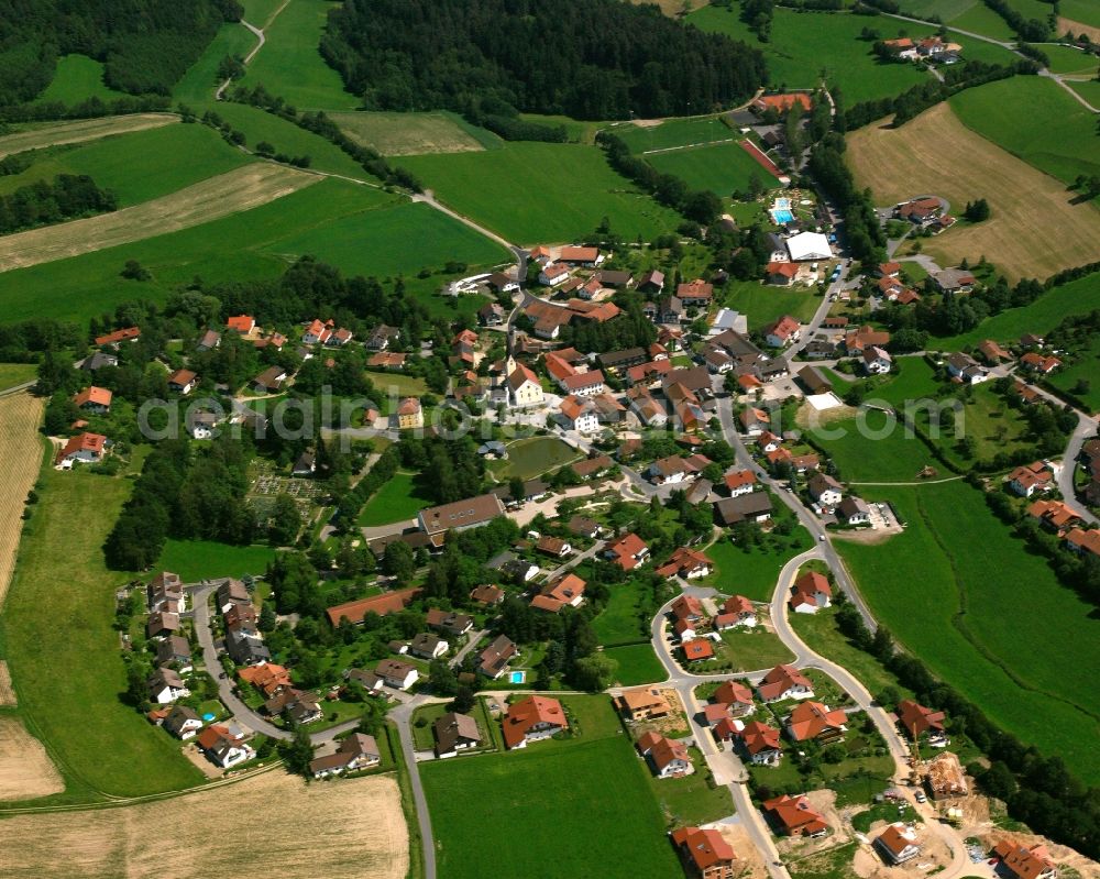 Aerial photograph Haibach - Agricultural land and field boundaries surround the settlement area of the village in Haibach in the state Bavaria, Germany