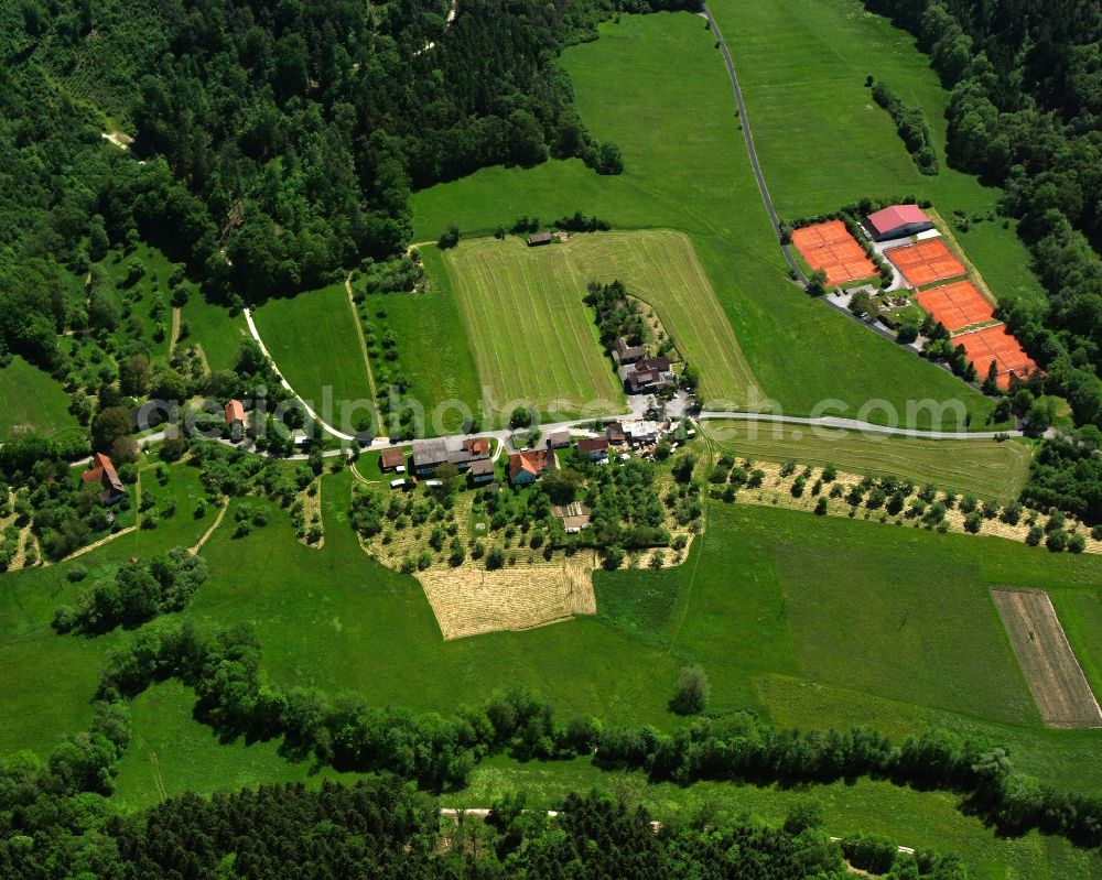 Aerial photograph Haubersbronn - Agricultural land and field boundaries surround the settlement area of the village in Haubersbronn in the state Baden-Wuerttemberg, Germany
