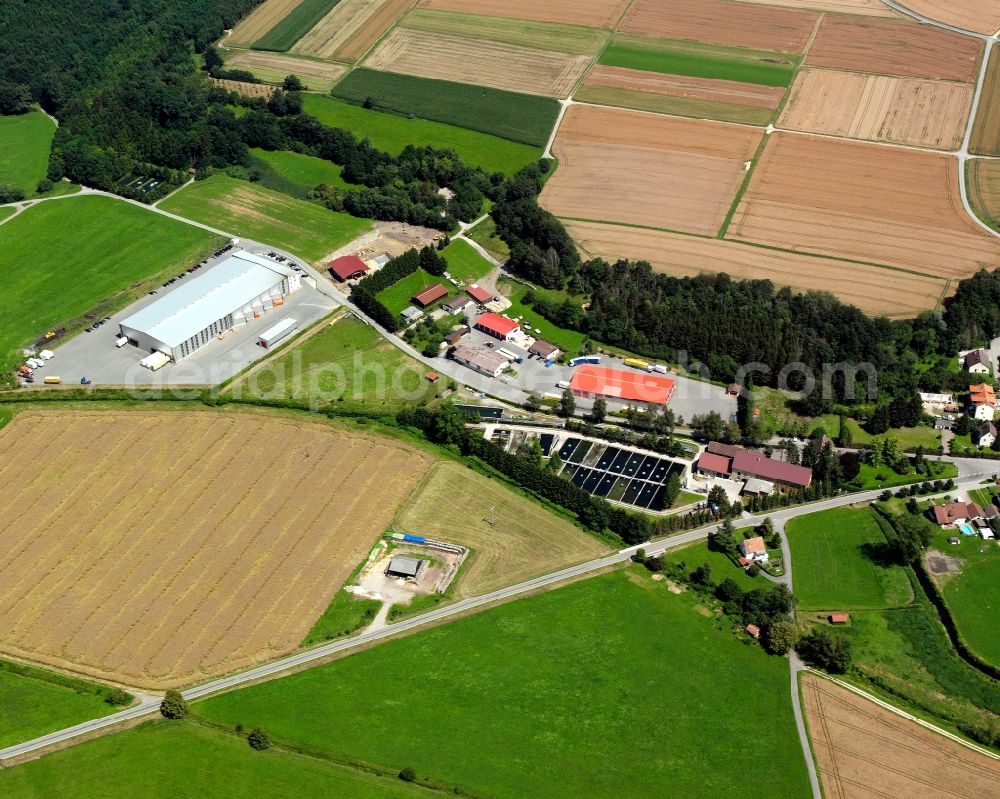 Aerial photograph Hausen am Andelsbach - Agricultural land and field boundaries surround the settlement area of the village in Hausen am Andelsbach in the state Baden-Wuerttemberg, Germany