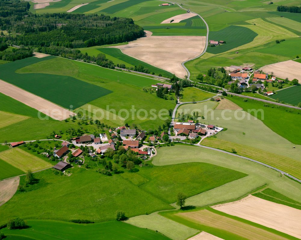 Hervetsweiler from above - Agricultural land and field boundaries surround the settlement area of the village in Hervetsweiler in the state Baden-Wuerttemberg, Germany