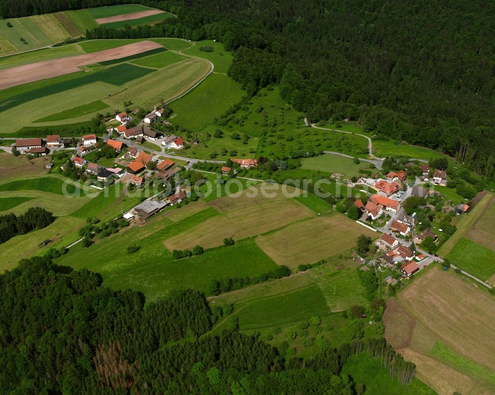 Hintermurrhärle from the bird's eye view: Agricultural land and field boundaries surround the settlement area of the village in Hintermurrhärle in the state Baden-Wuerttemberg, Germany