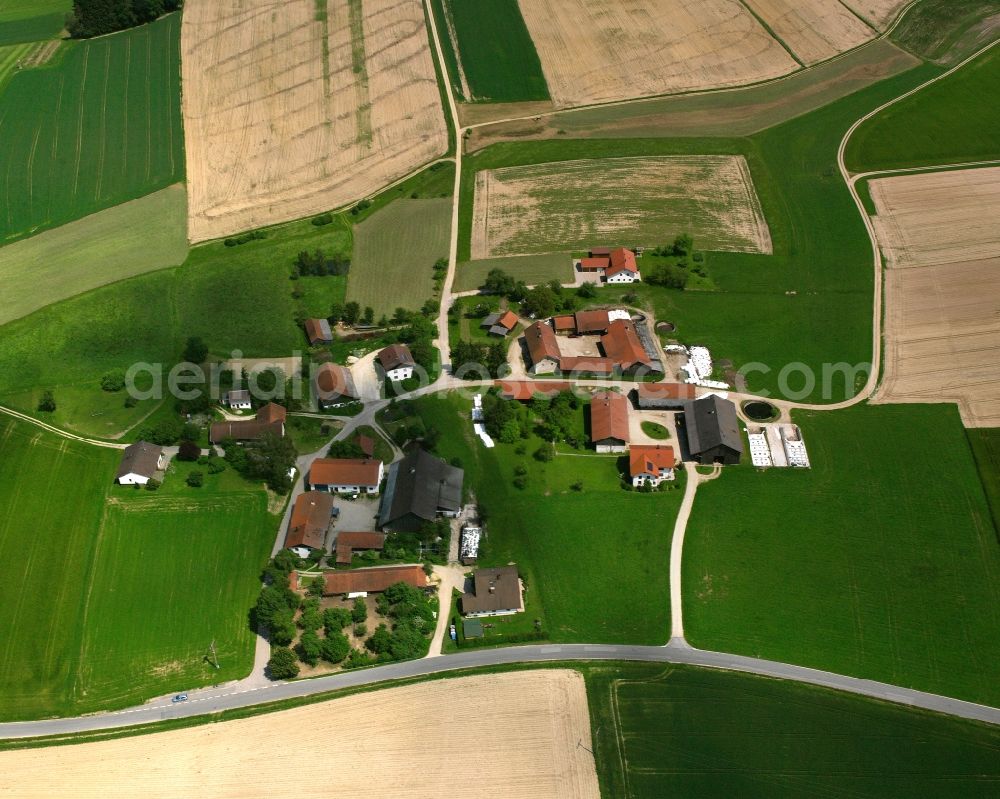 Aerial image Hinzing - Agricultural land and field boundaries surround the settlement area of the village in Hinzing in the state Bavaria, Germany