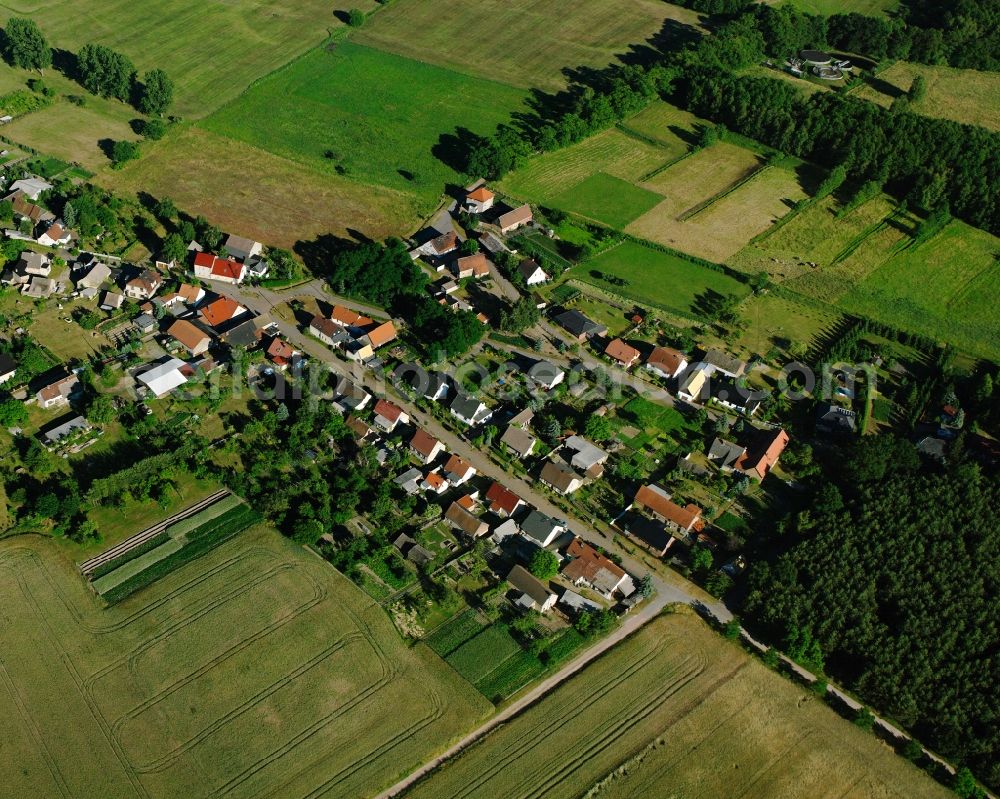 Aerial image Hundeluft - Agricultural land and field boundaries surround the settlement area of the village in Hundeluft in the state Saxony-Anhalt, Germany