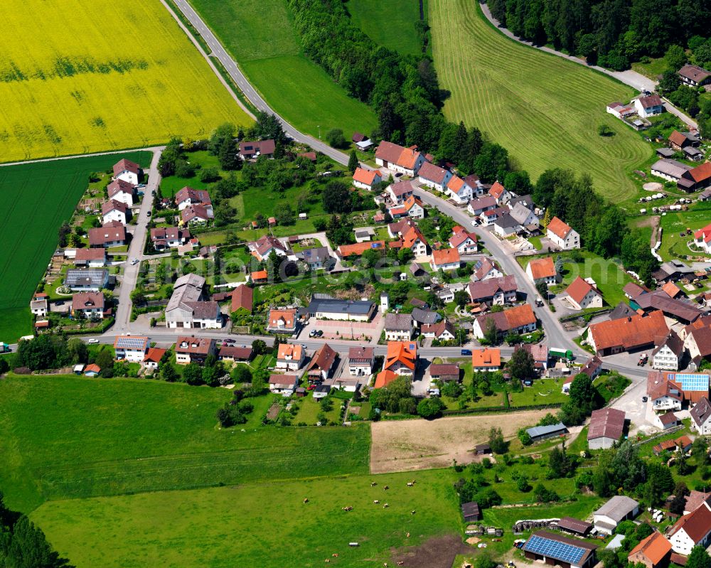 Aerial image Ingoldingen - Agricultural land and field boundaries surround the settlement area of the village in Ingoldingen in the state Baden-Wuerttemberg, Germany