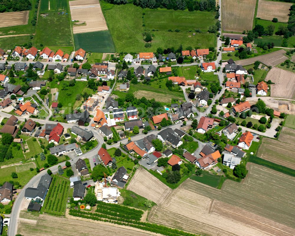 Aerial photograph Kittersburg - Agricultural land and field boundaries surround the settlement area of the village in Kittersburg in the state Baden-Wuerttemberg, Germany