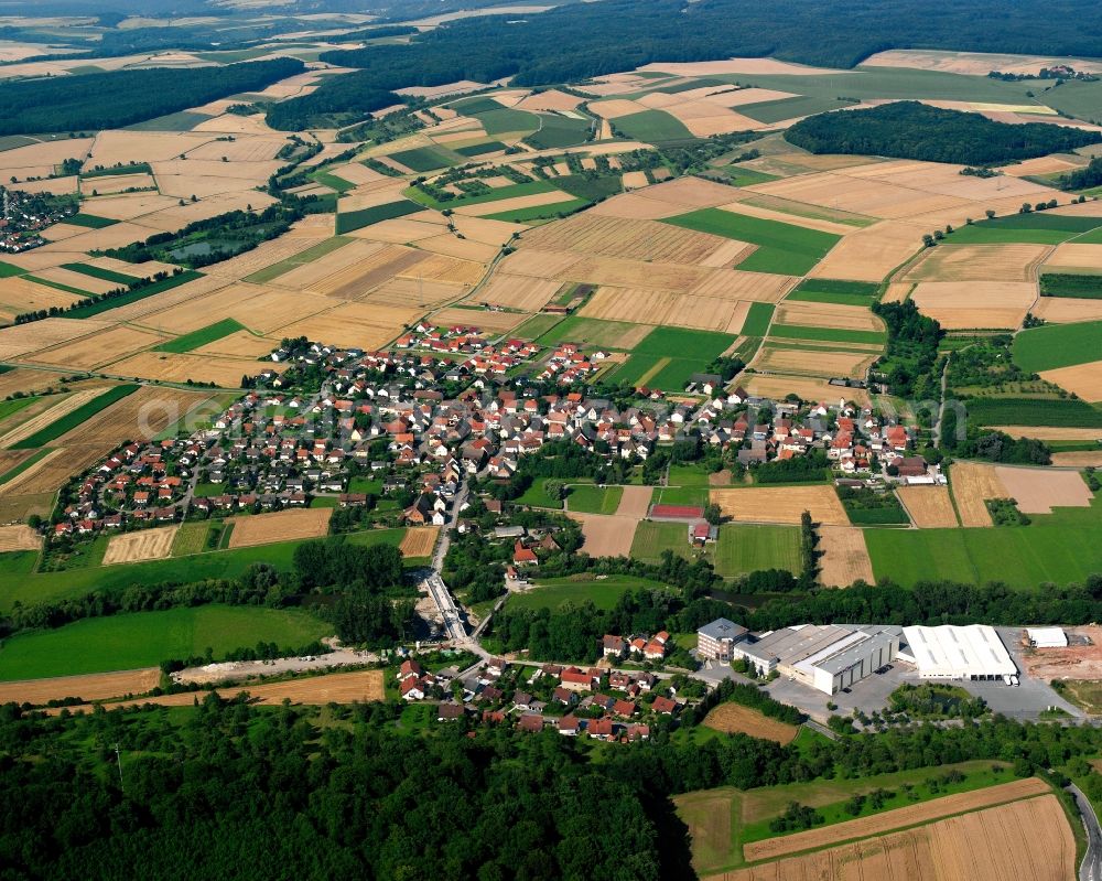 Aerial photograph Kochertürn - Agricultural land and field boundaries surround the settlement area of the village in Kochertürn in the state Baden-Wuerttemberg, Germany