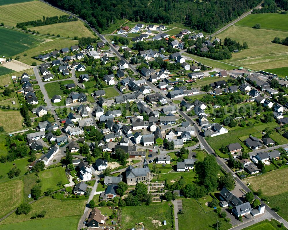 Aerial image Lingerhahn - Agricultural land and field boundaries surround the settlement area of the village in Lingerhahn in the state Rhineland-Palatinate, Germany