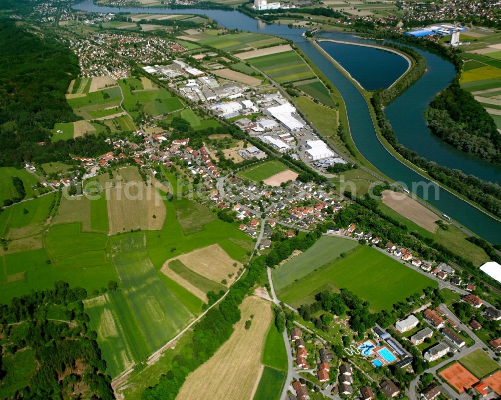 Aerial photograph Metteberberg - Agricultural land and field boundaries surround the settlement area of the village in Metteberberg in the state Baden-Wuerttemberg, Germany