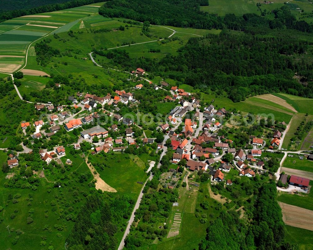 Nassach from the bird's eye view: Agricultural land and field boundaries surround the settlement area of the village in Nassach in the state Baden-Wuerttemberg, Germany