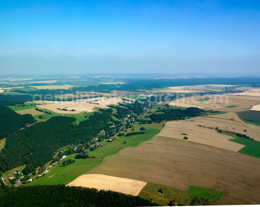 Aerial photograph Nassau - Agricultural land and field boundaries surround the settlement area of the village in Nassau in the state Saxony, Germany