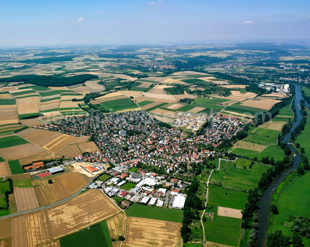 Aerial photograph Obereisesheim - Agricultural land and field boundaries surround the settlement area of the village in Obereisesheim in the state Baden-Wuerttemberg, Germany