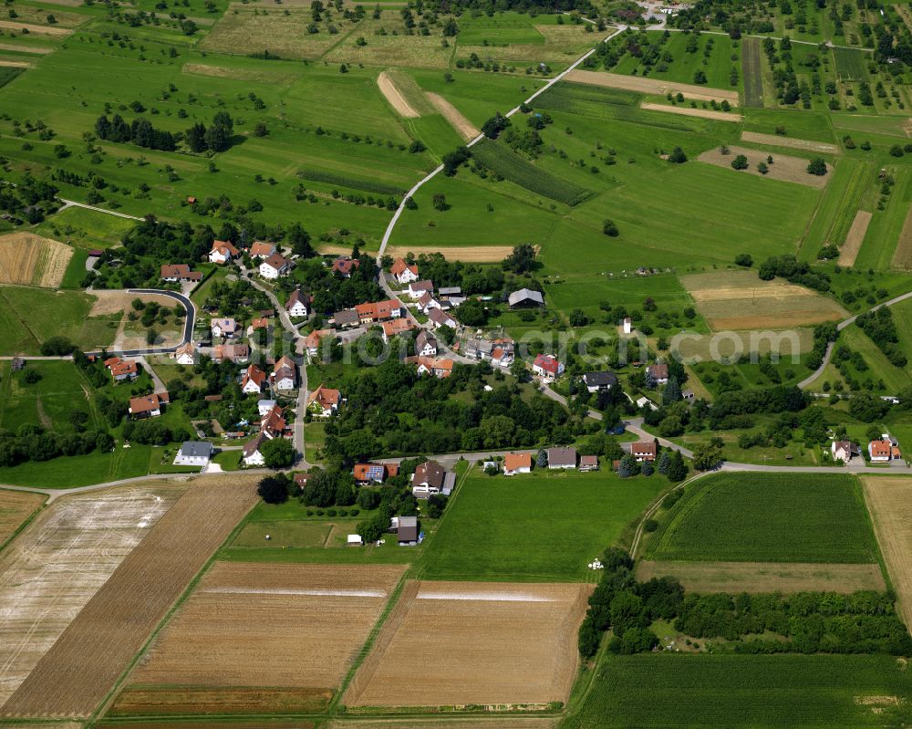 Aerial photograph Oberhausen - Agricultural land and field boundaries surround the settlement area of the village in Oberhausen in the state Baden-Wuerttemberg, Germany