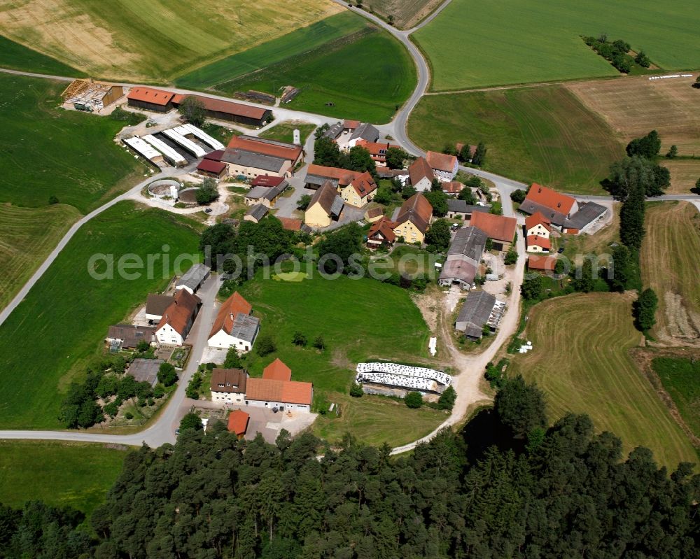 Aerial photograph Obermosbach - Agricultural land and field boundaries surround the settlement area of the village in Obermosbach in the state Bavaria, Germany