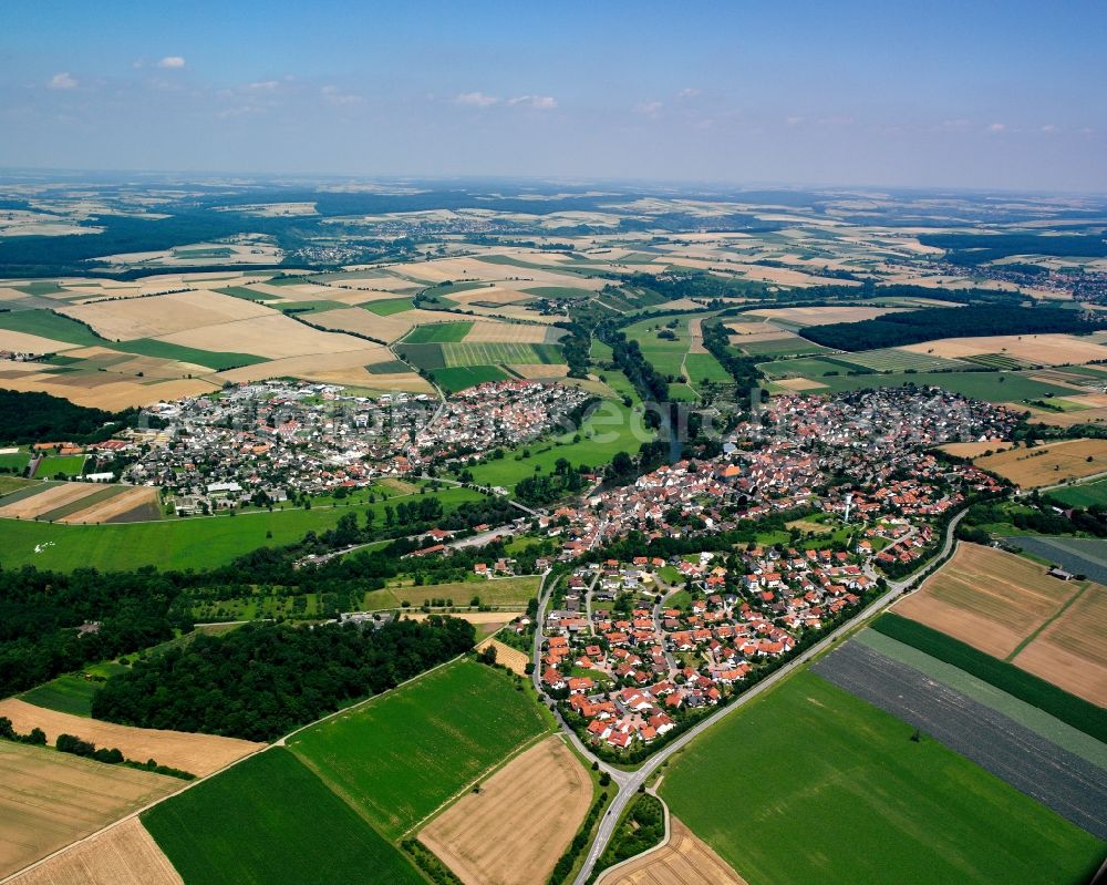Aerial image Oedheim - Agricultural land and field boundaries surround the settlement area of the village in Oedheim in the state Baden-Wuerttemberg, Germany