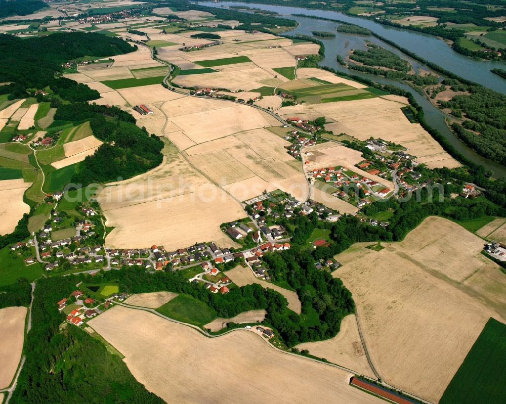 Aerial photograph Prienbach - Agricultural land and field boundaries surround the settlement area of the village in Prienbach in the state Bavaria, Germany