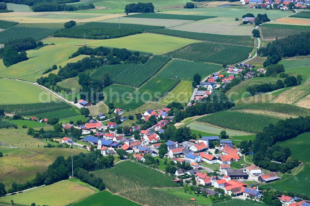 Aerial photograph Rohr - Agricultural land and field boundaries surround the settlement area of the village in Rohr in the state Bavaria, Germany