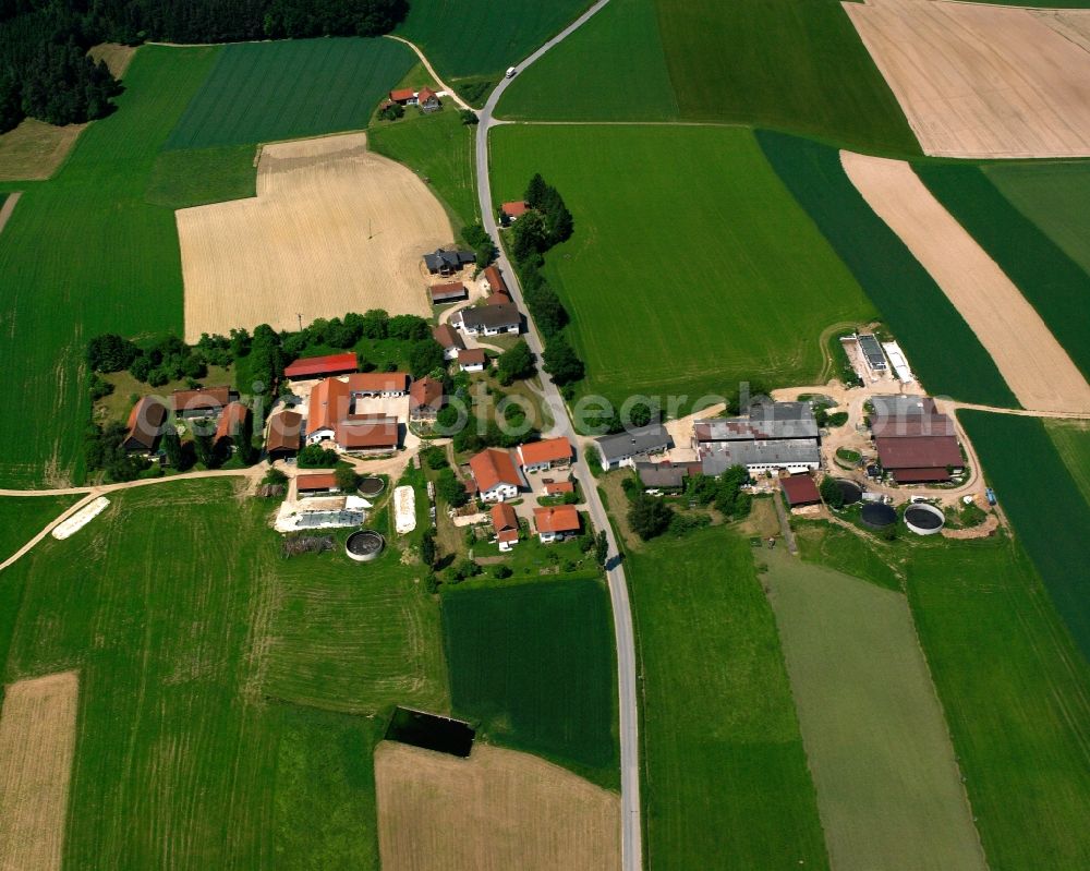 Aerial photograph Sackstetten - Agricultural land and field boundaries surround the settlement area of the village in Sackstetten in the state Bavaria, Germany