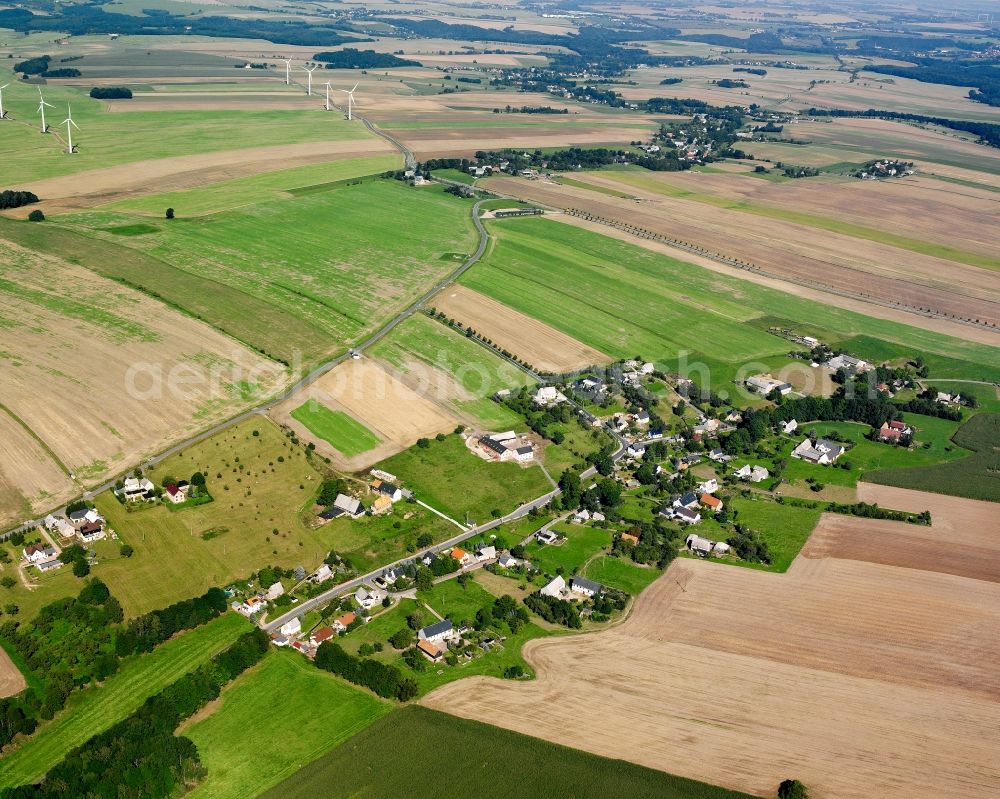 Aerial photograph Schmalbach - Agricultural land and field boundaries surround the settlement area of the village in Schmalbach in the state Saxony, Germany