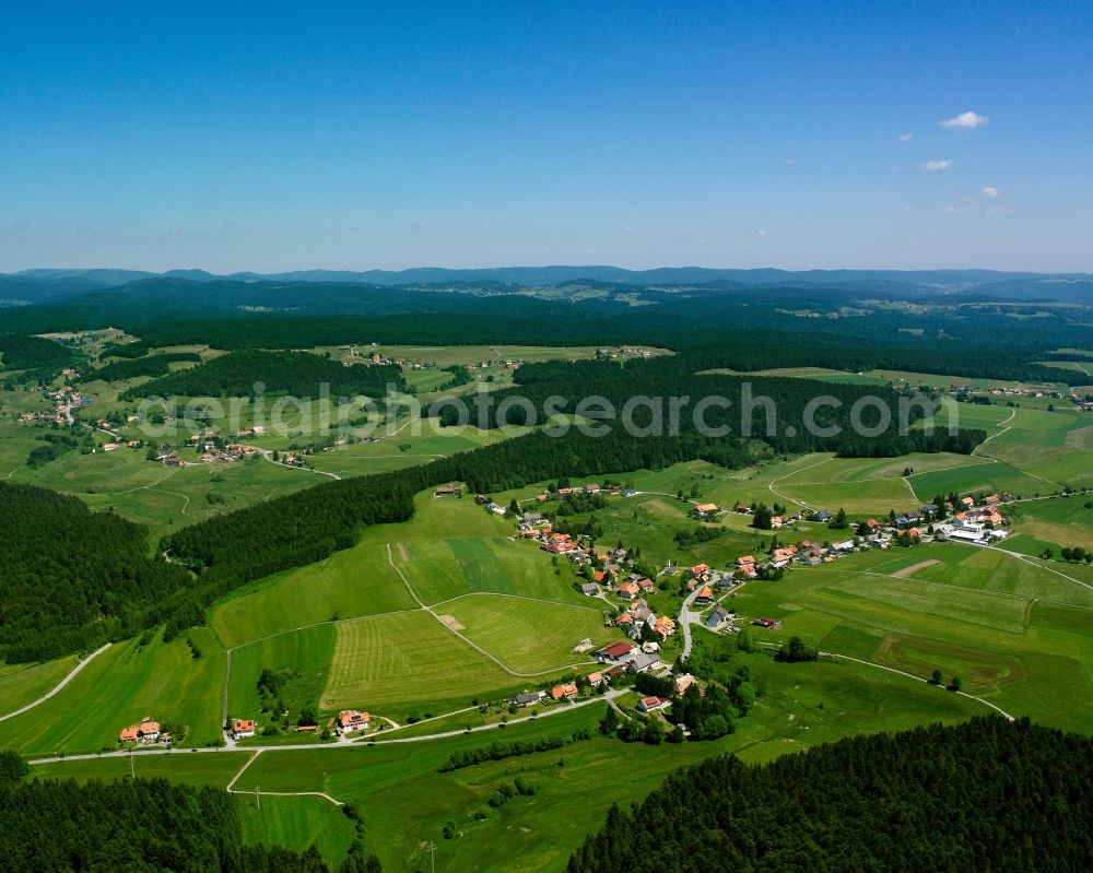 Aerial photograph Segeten - Agricultural land and field boundaries surround the settlement area of the village in Segeten in the state Baden-Wuerttemberg, Germany