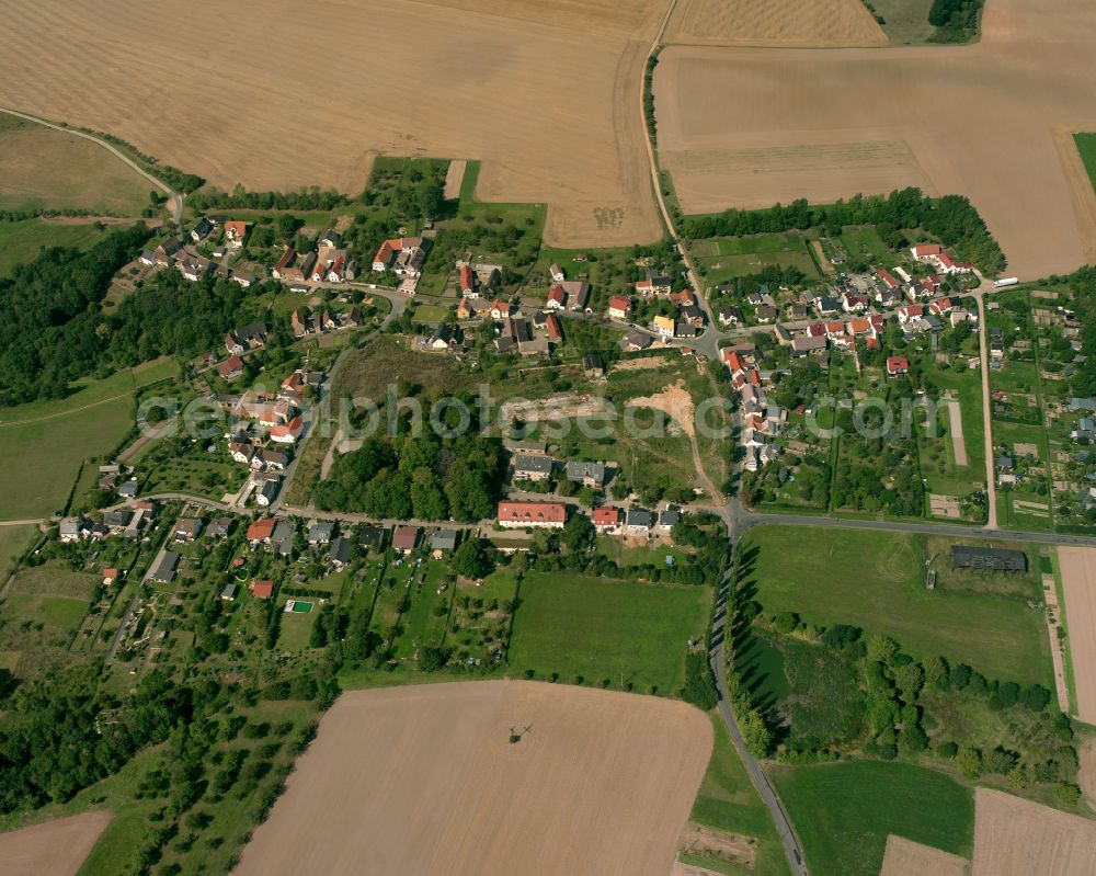 Steinbrücken from the bird's eye view: Agricultural land and field boundaries surround the settlement area of the village in Steinbrücken in the state Thuringia, Germany