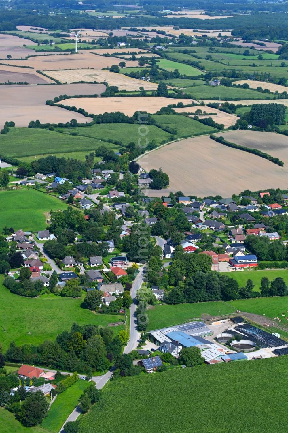 Aerial photograph Thumby - Agricultural land and field boundaries surround the settlement area of the village in Thumby in the state Schleswig-Holstein, Germany