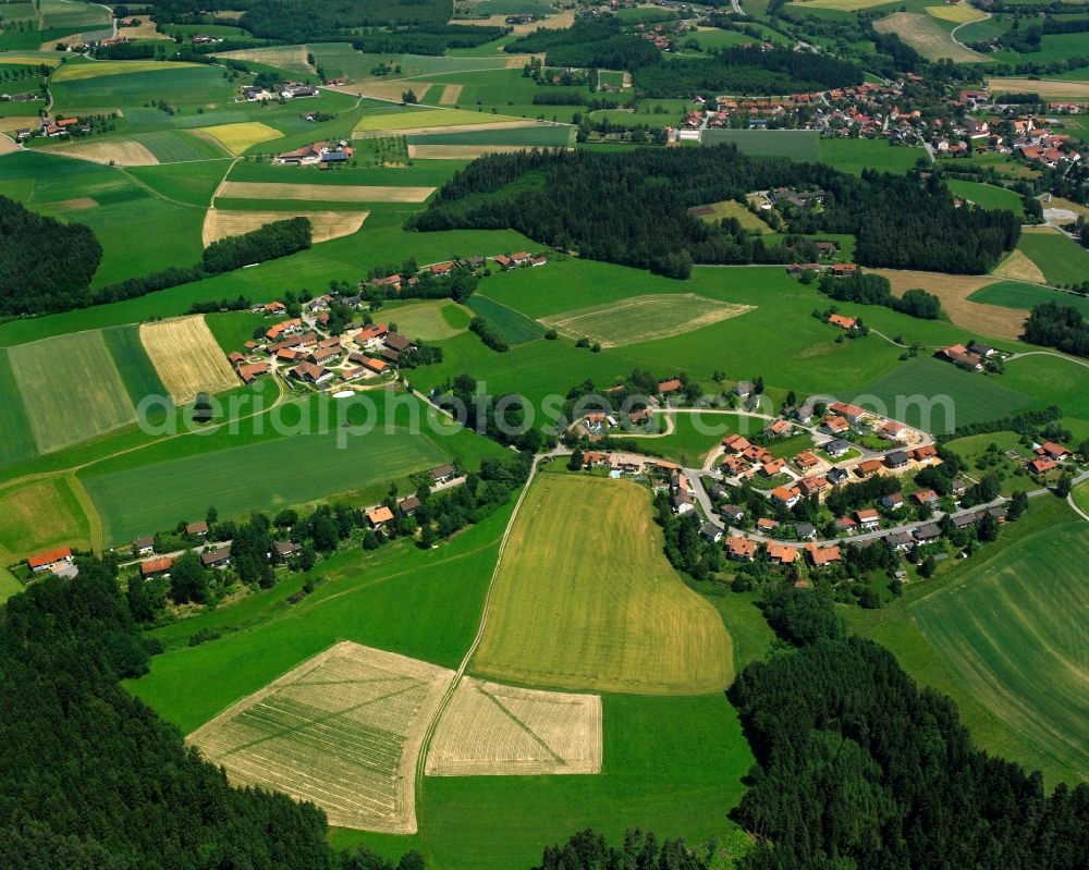 Aerial image Thurasdorf - Agricultural land and field boundaries surround the settlement area of the village in Thurasdorf in the state Bavaria, Germany