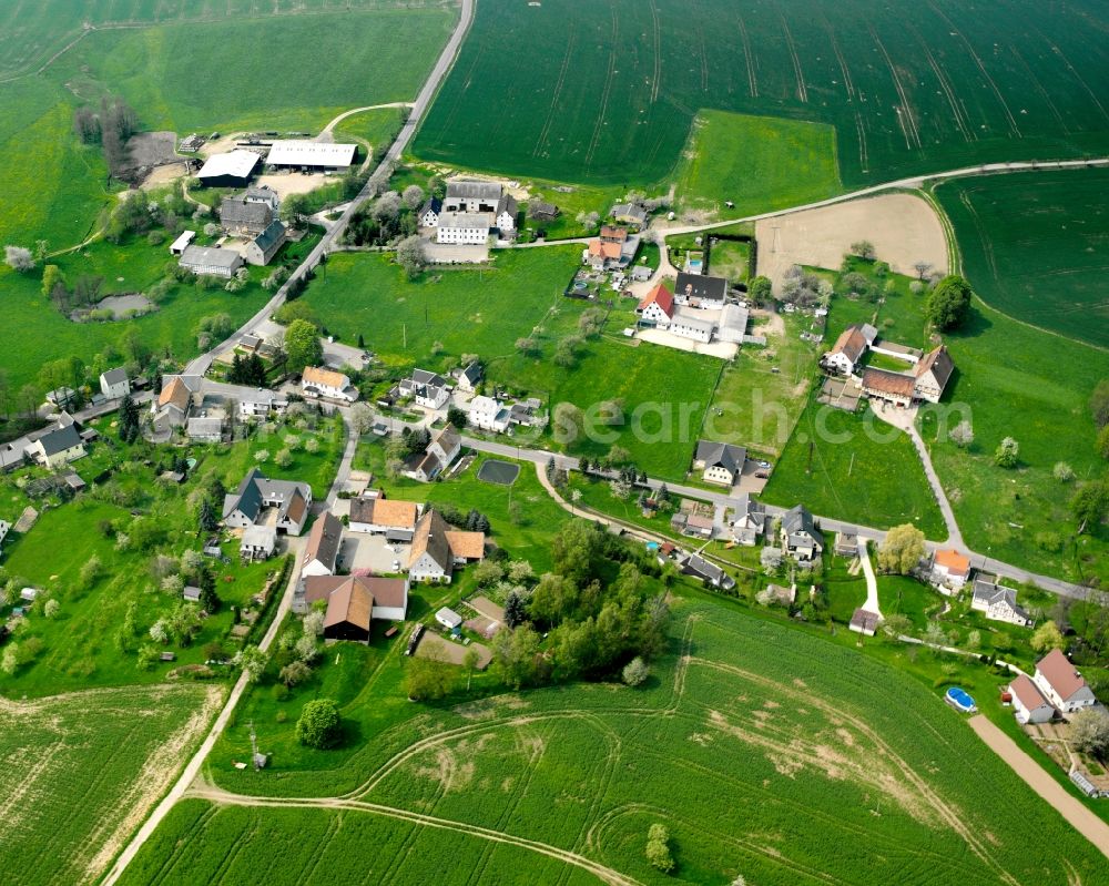 Aerial image Topfseifersdorf - Agricultural land and field boundaries surround the settlement area of the village in Topfseifersdorf in the state Saxony, Germany